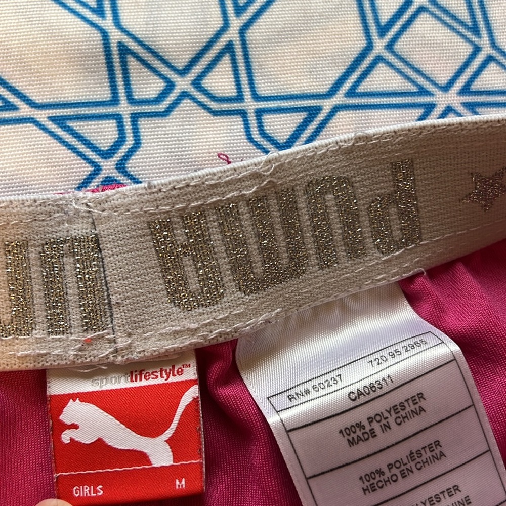 Girls Shorts. Puma. Pink. Size M - Picture 6 of 13